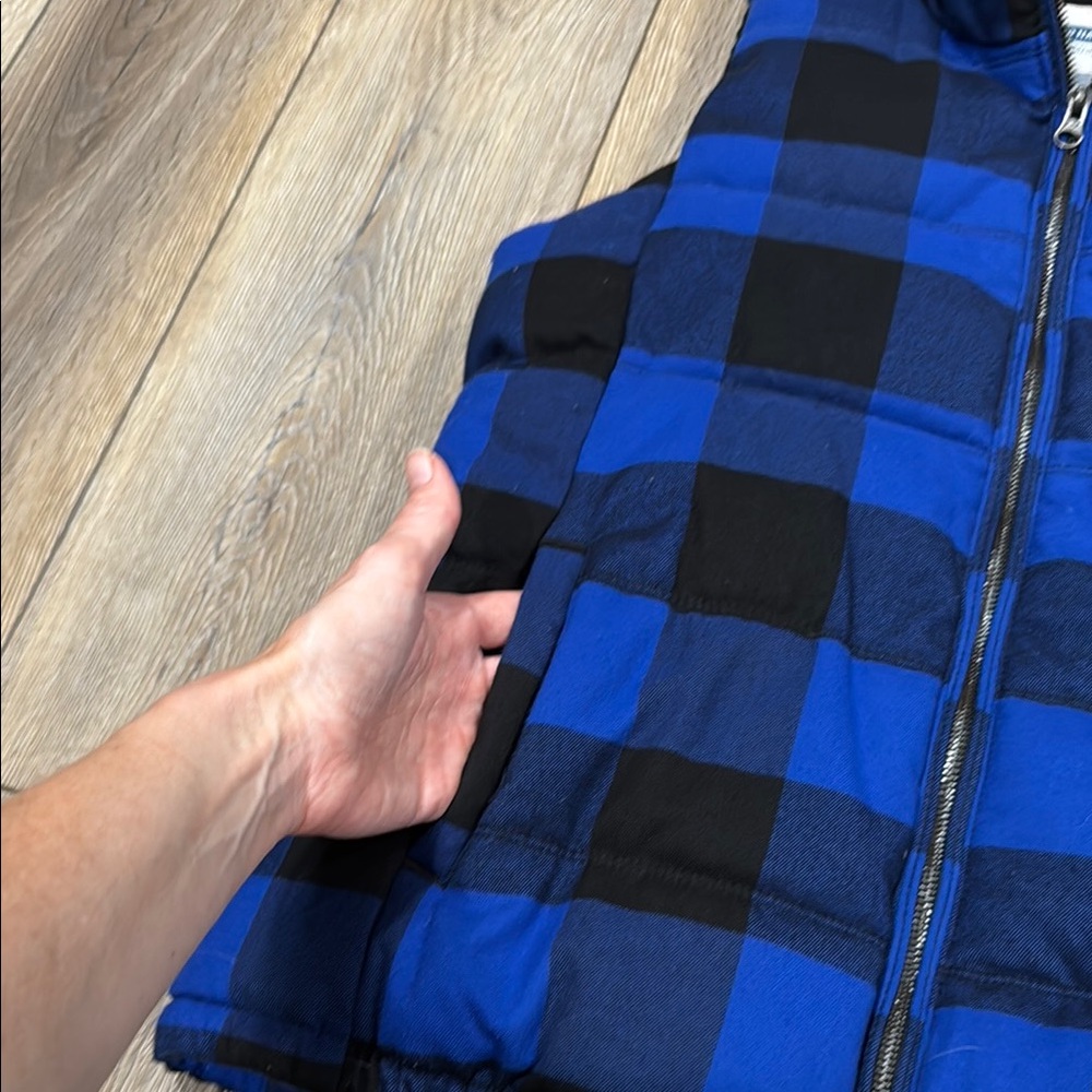 ON Checkered Puffer Vest Blue Black MEDIUM - Picture 6 of 13